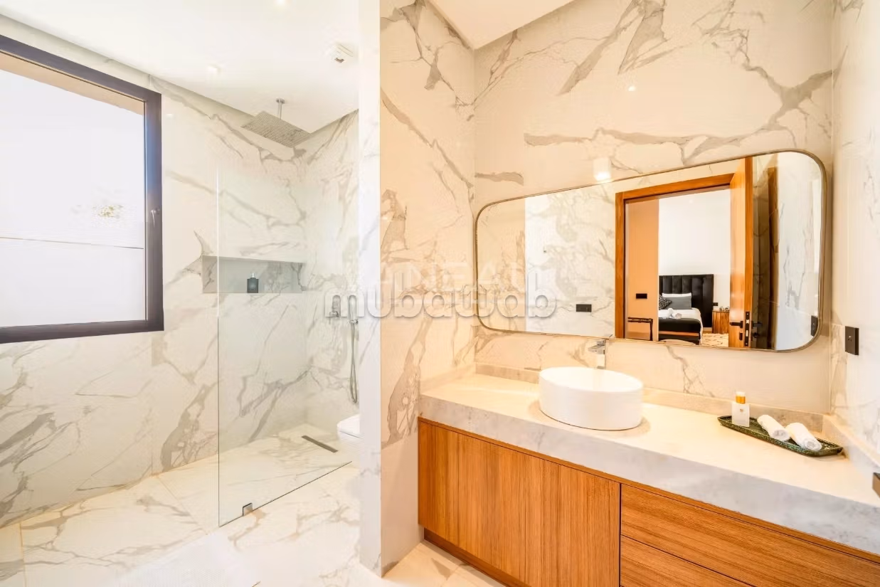 Magnifica villa nuova in una residenza sicura