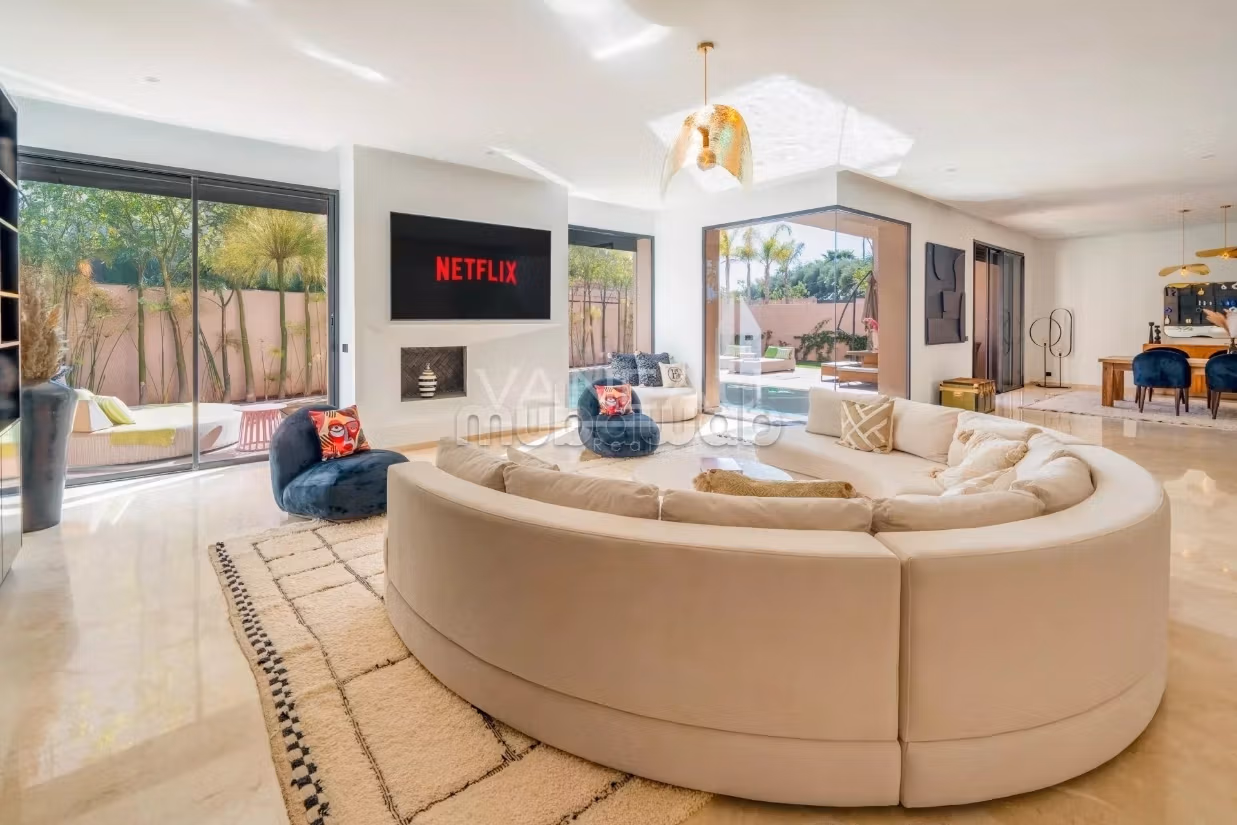 Magnifica villa nuova in una residenza sicura