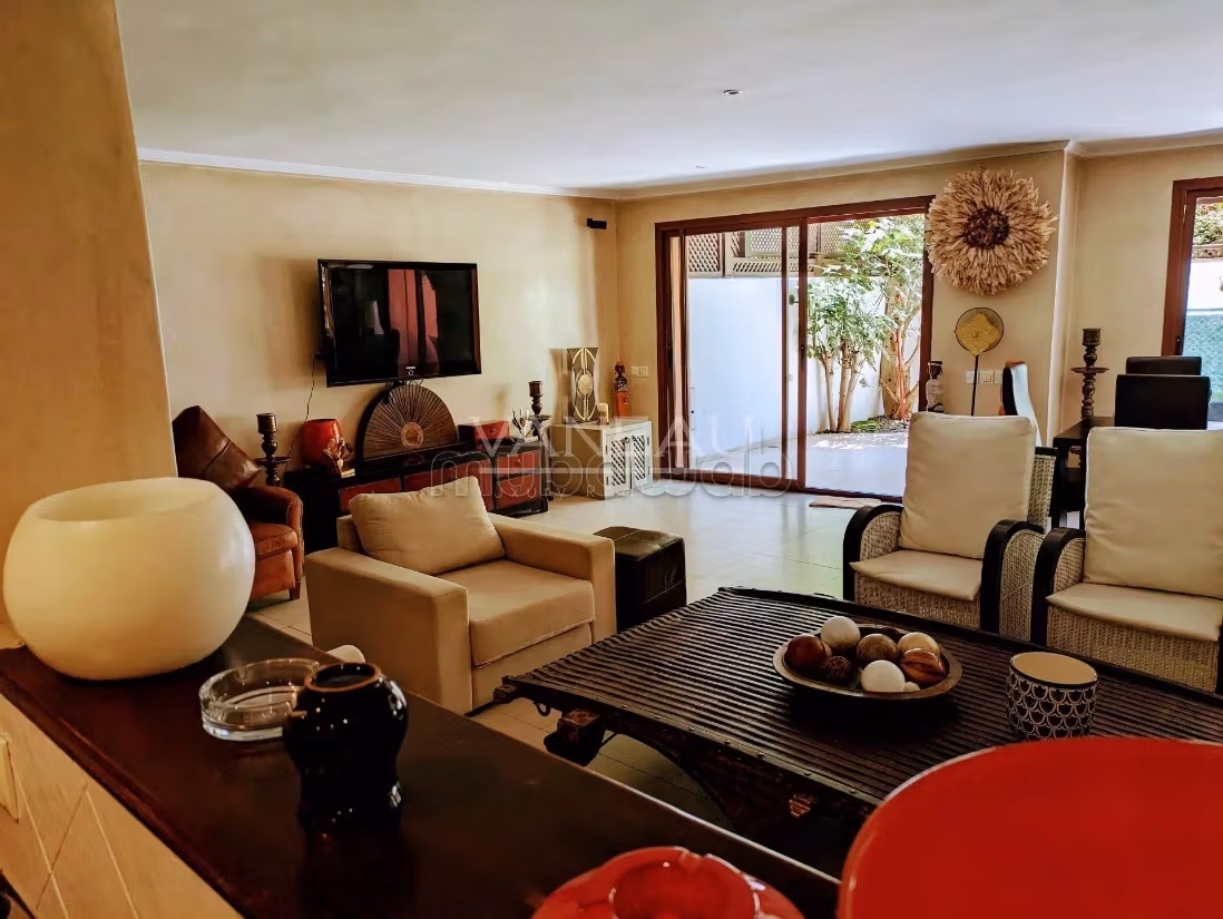 Duplex al piano terra nel cuore di Hivernage