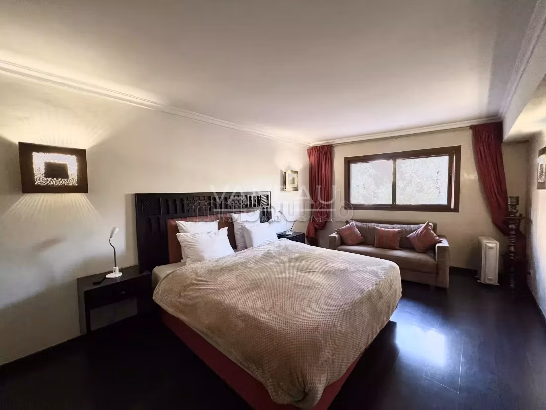 Duplex al piano terra nel cuore di Hivernage