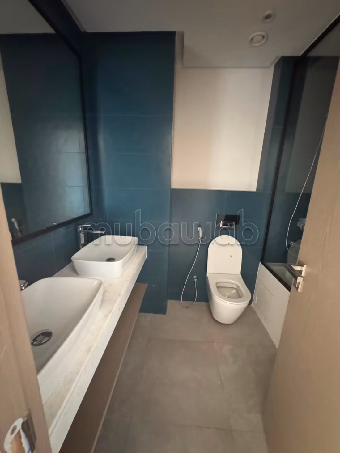 Bel appartement en location à Ain Diab Extension. Surface totale 120 m². Places de parking et terrasse — 5