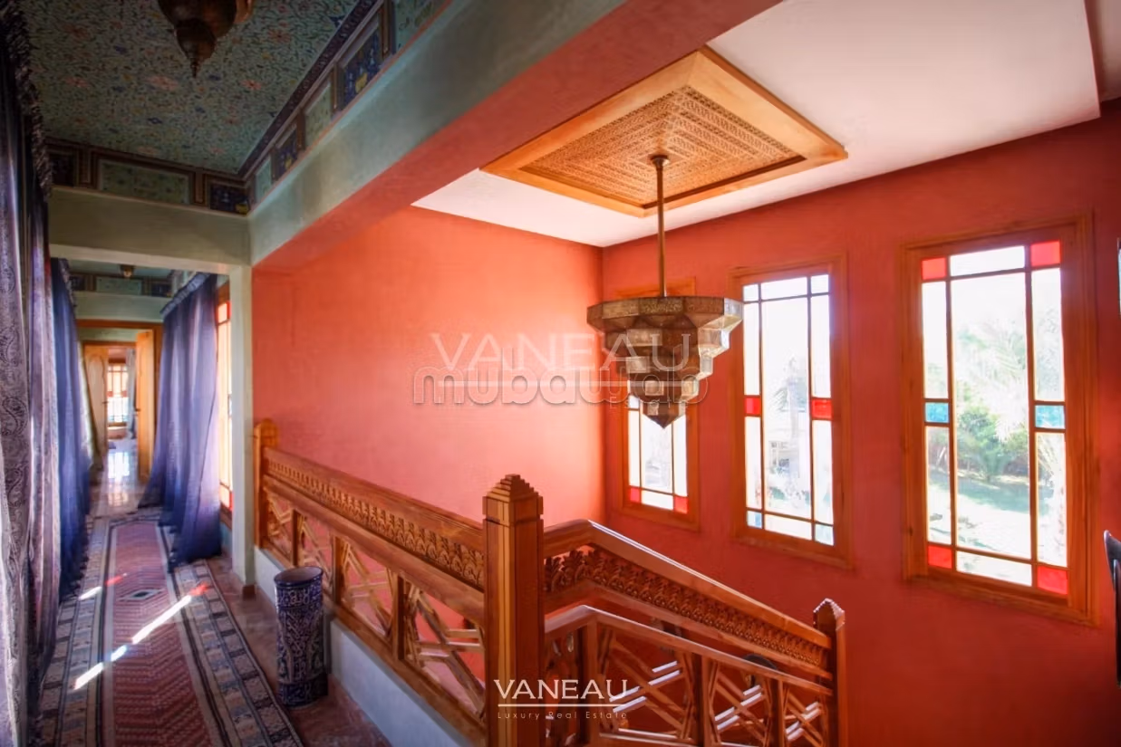 Beautiful home for sale in Marrakech resembling a palace from the One Thousand and One Nights