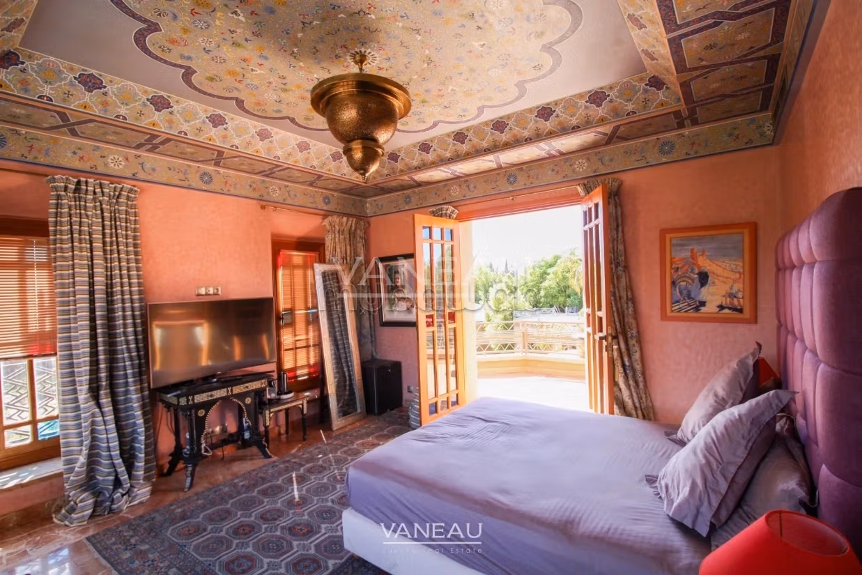 Beautiful home for sale in Marrakech resembling a palace from the One Thousand and One Nights