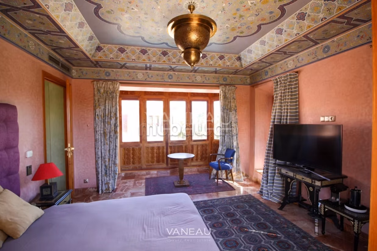 Beautiful home for sale in Marrakech resembling a palace from the One Thousand and One Nights