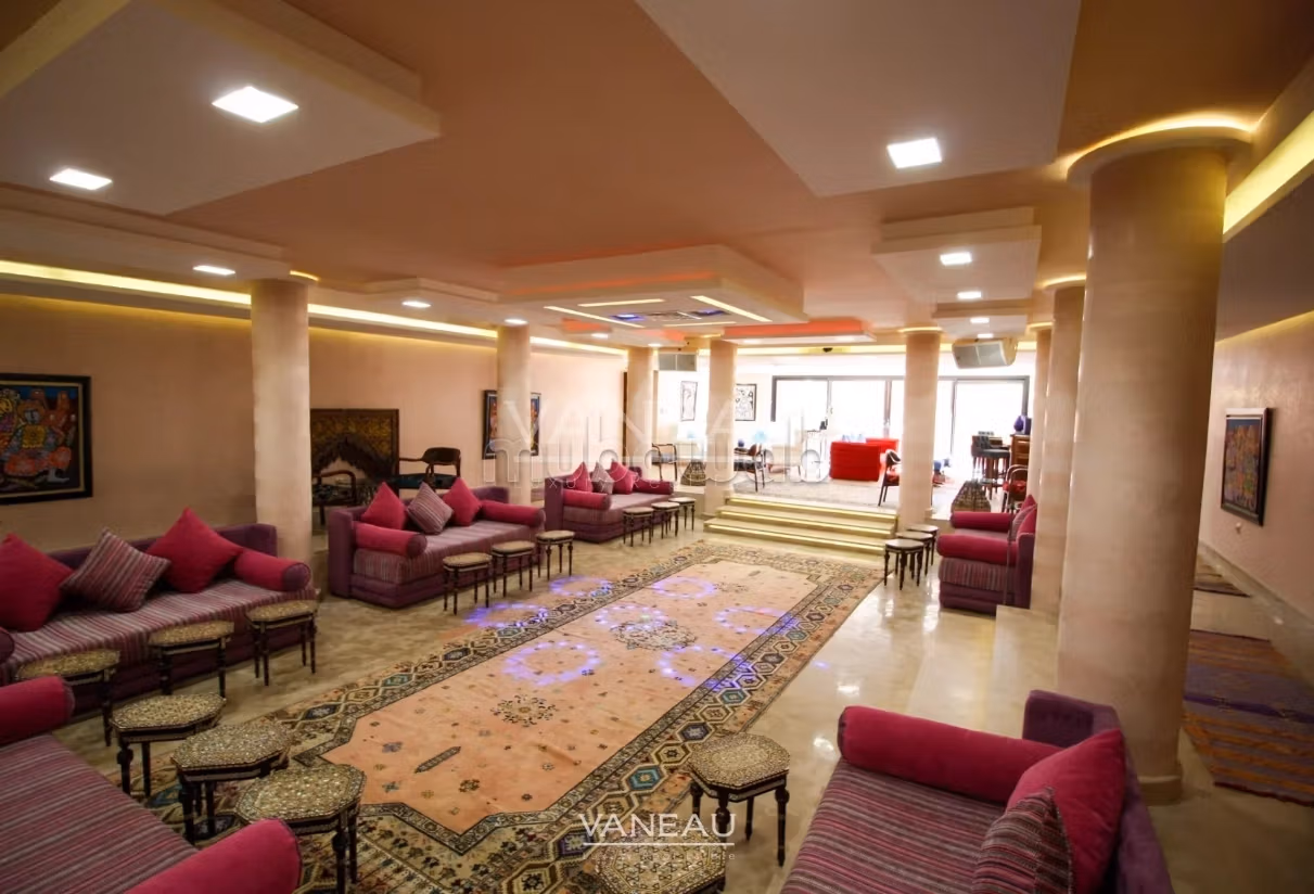 Beautiful home for sale in Marrakech resembling a palace from the One Thousand and One Nights