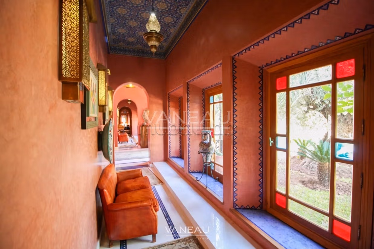 Beautiful home for sale in Marrakech resembling a palace from the One Thousand and One Nights