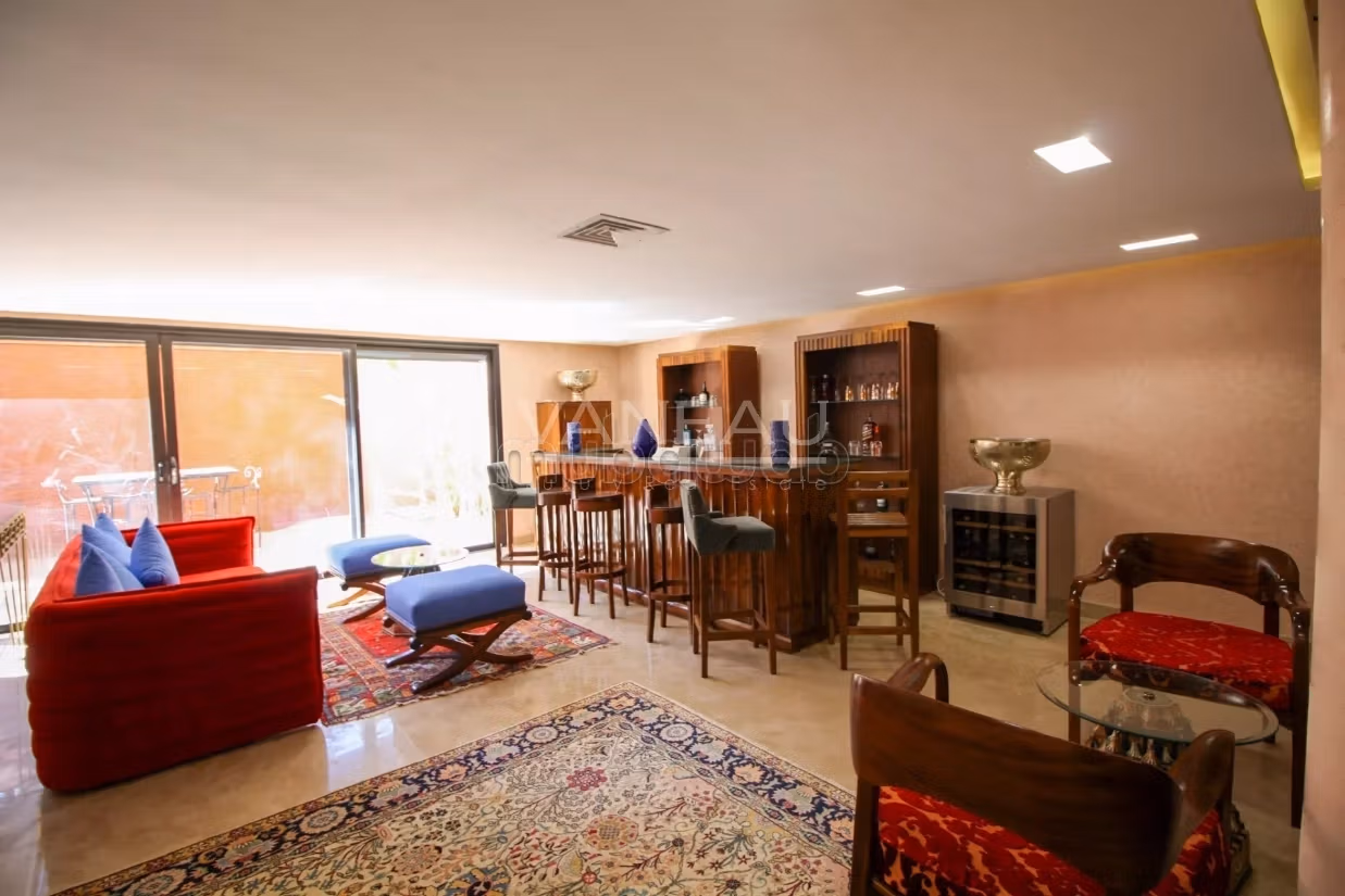 Beautiful home for sale in Marrakech resembling a palace from the One Thousand and One Nights