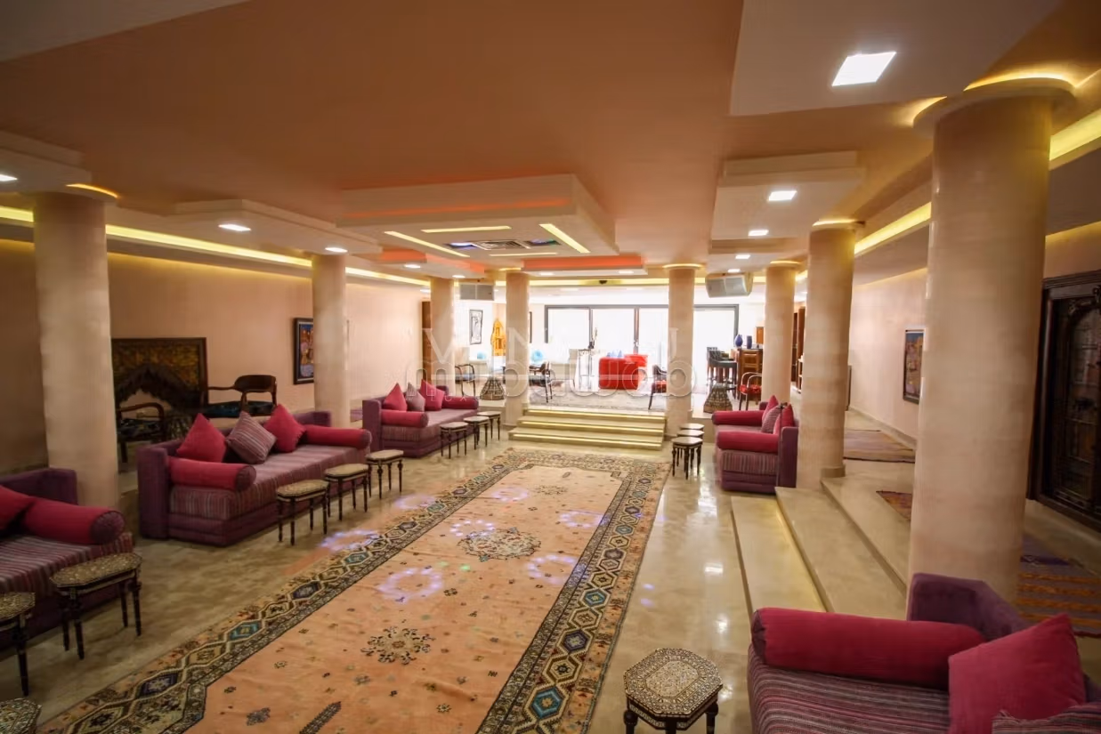 Beautiful home for sale in Marrakech resembling a palace from the One Thousand and One Nights