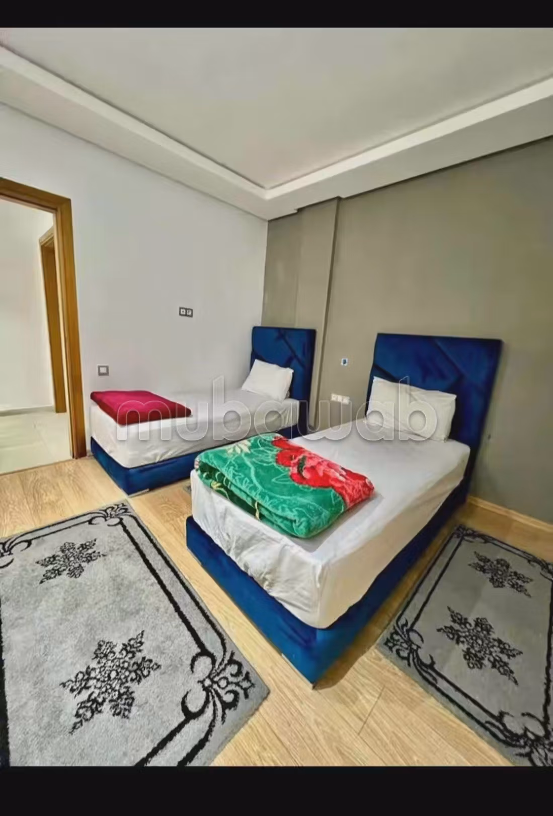 Superbe appartement à louer par jour. 5 grandes pièces. Meublé