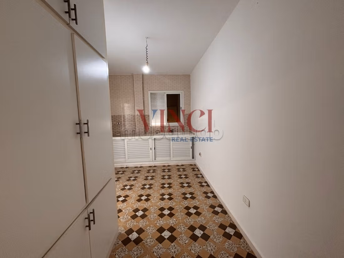IN AFFITTO un piano di villa S2 situato a Boumhel