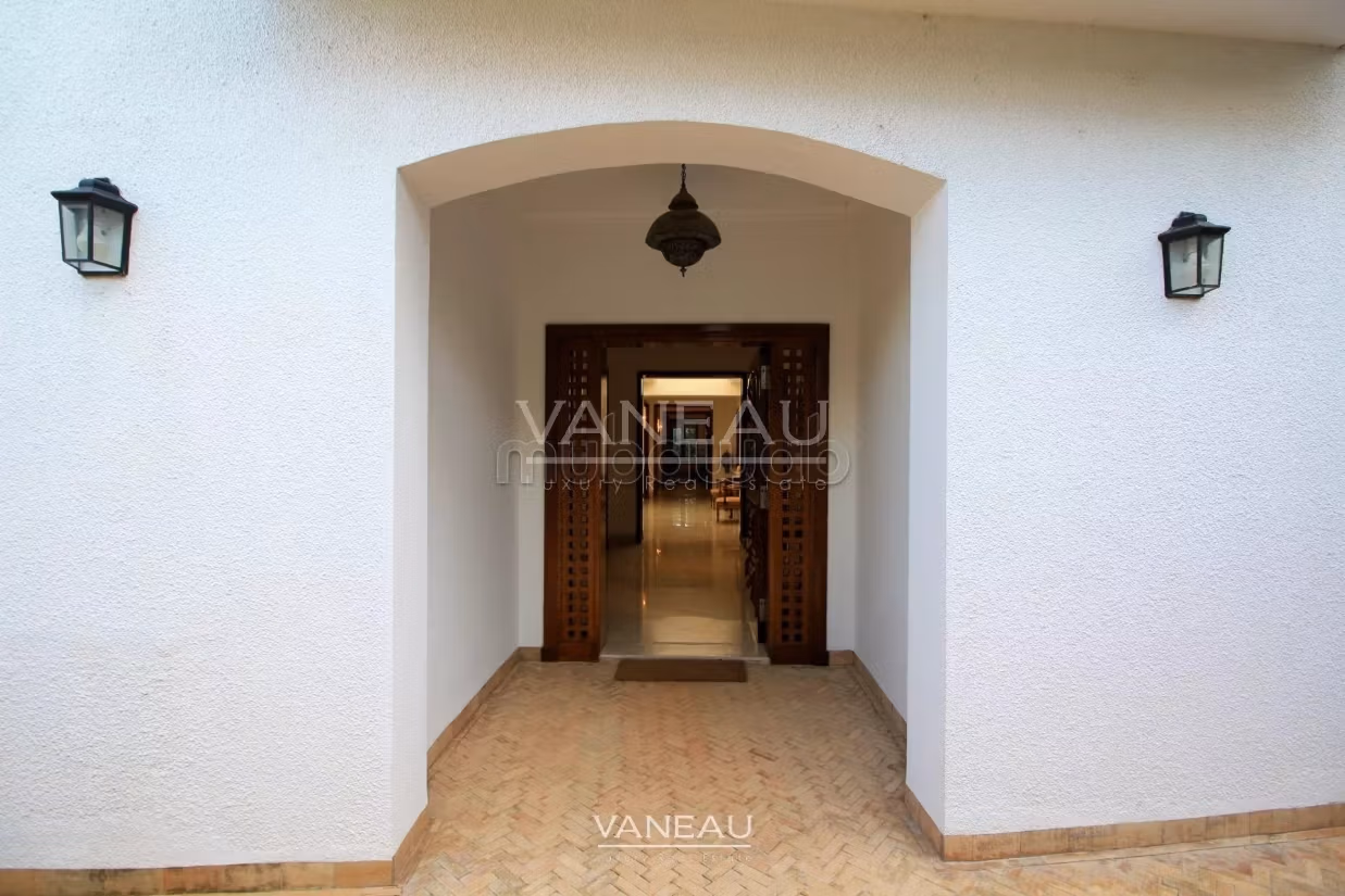 Somptueuse propriété dominant la mer à vendre sur tanger