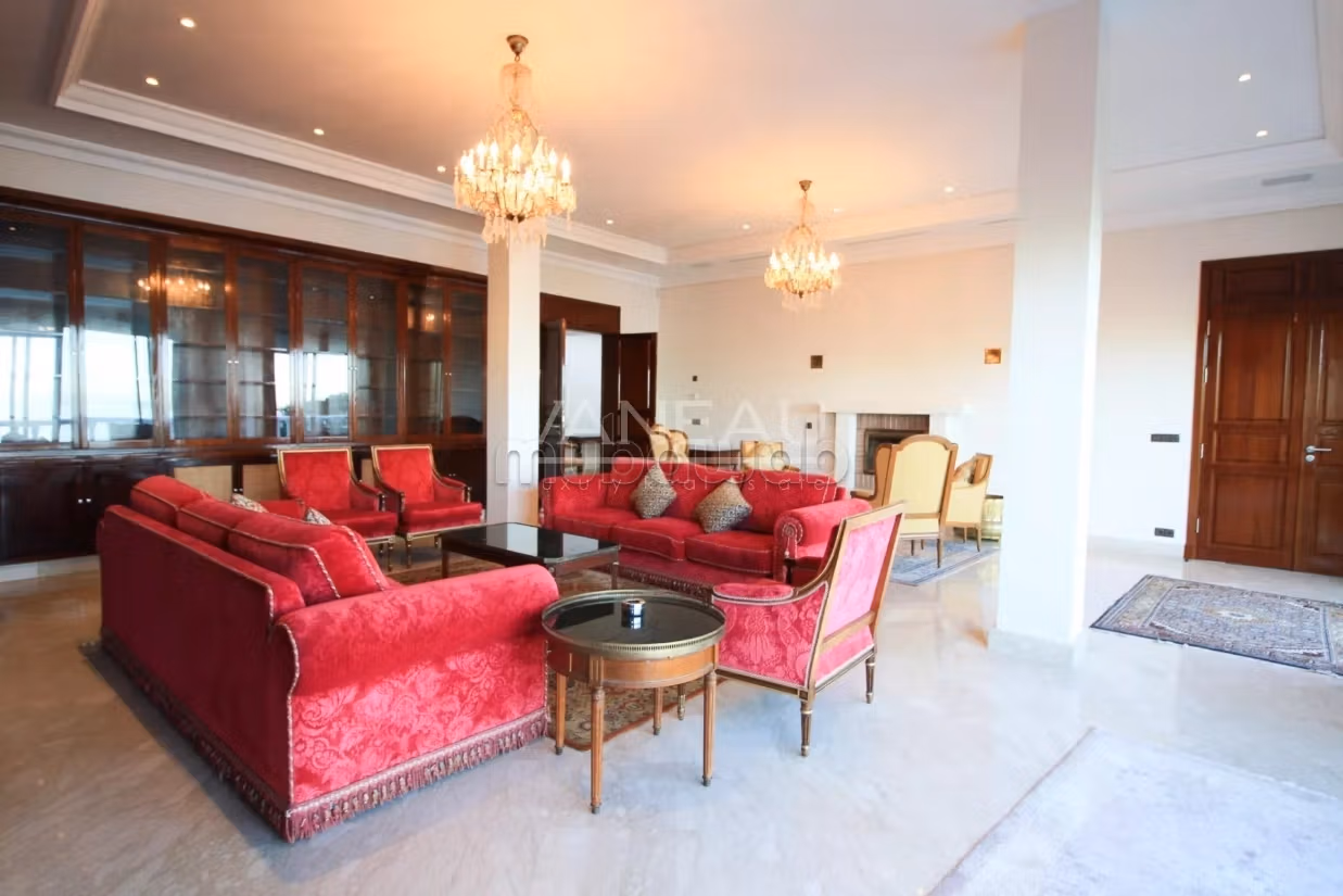 Somptueuse propriété dominant la mer à vendre sur tanger