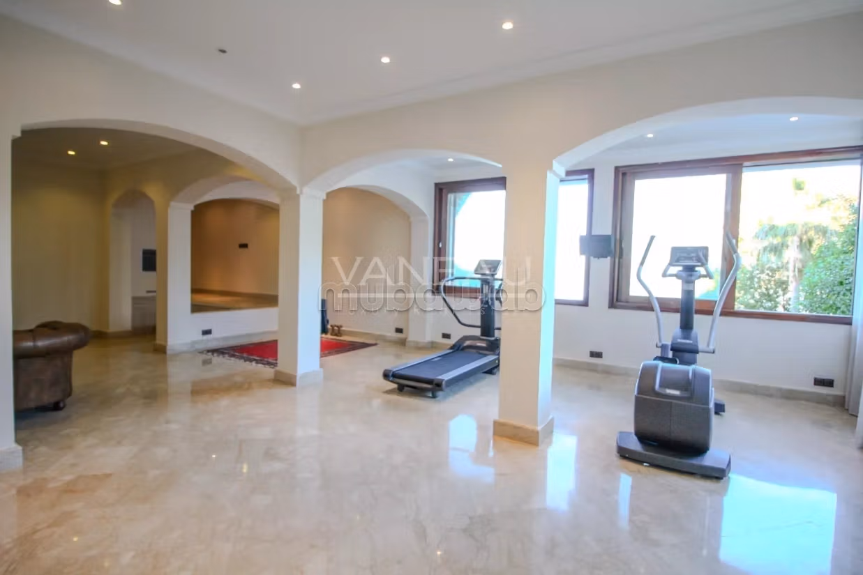 Somptueuse propriété dominant la mer à vendre sur tanger