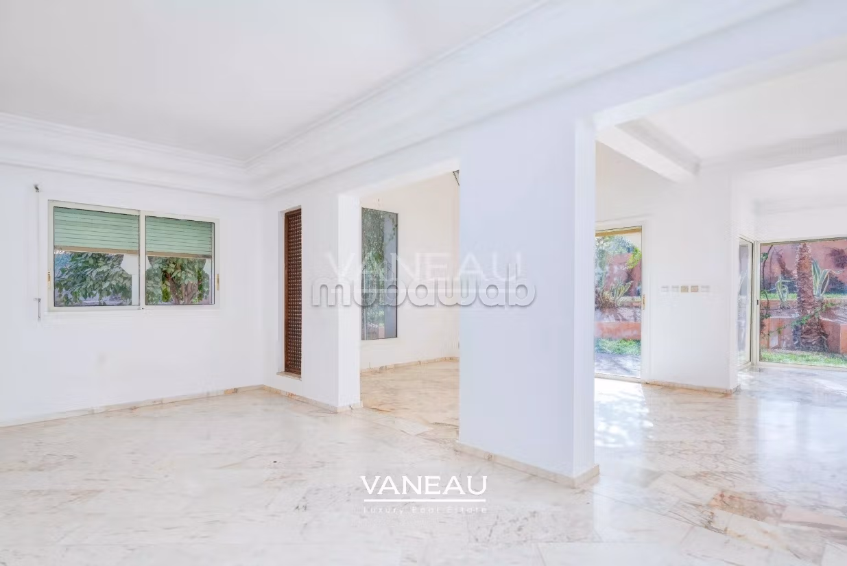 Grand appartement en duplex de trois chambres à la Palmeraie — 3