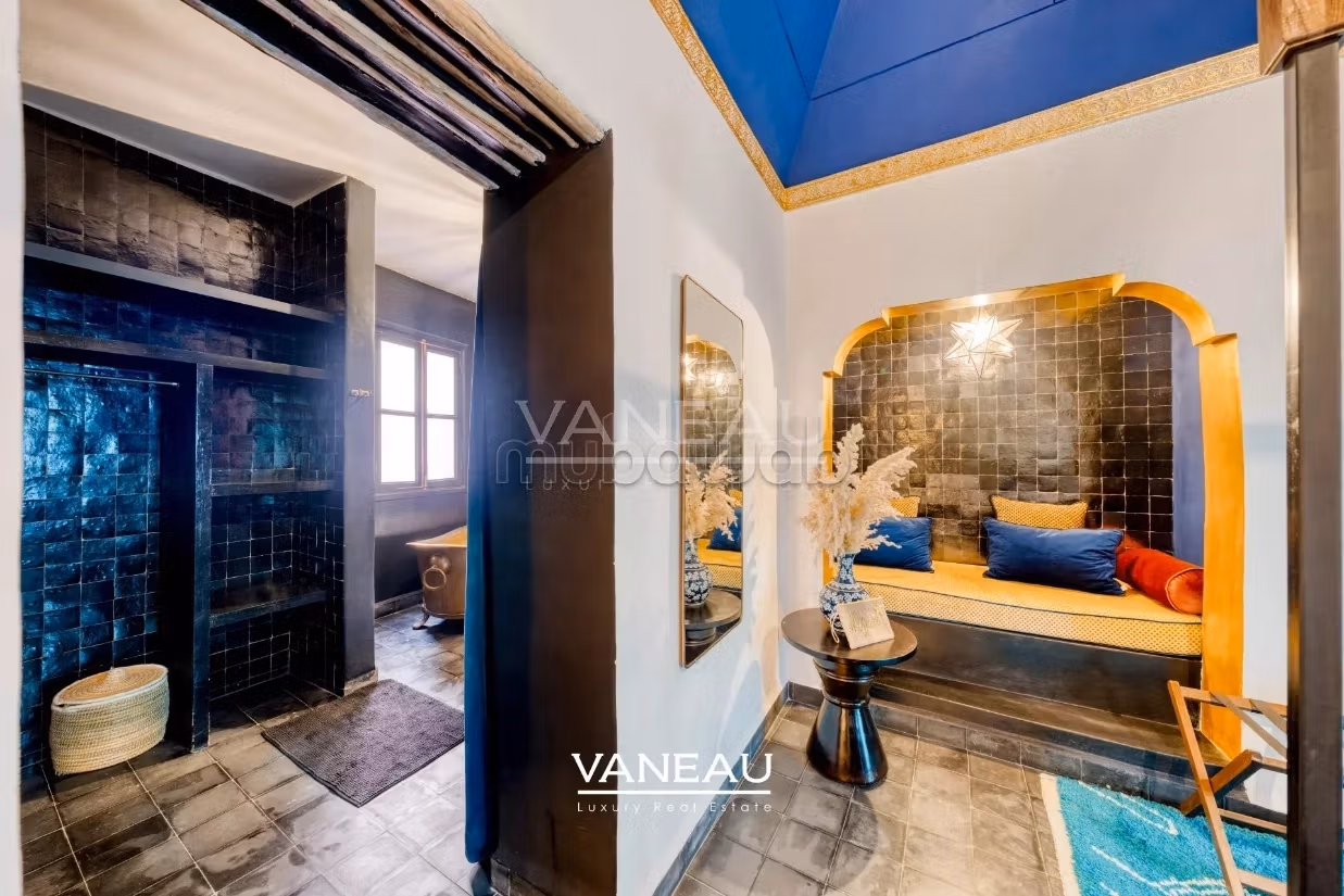 Exceptional Riad 5 Bedrooms in Laksour