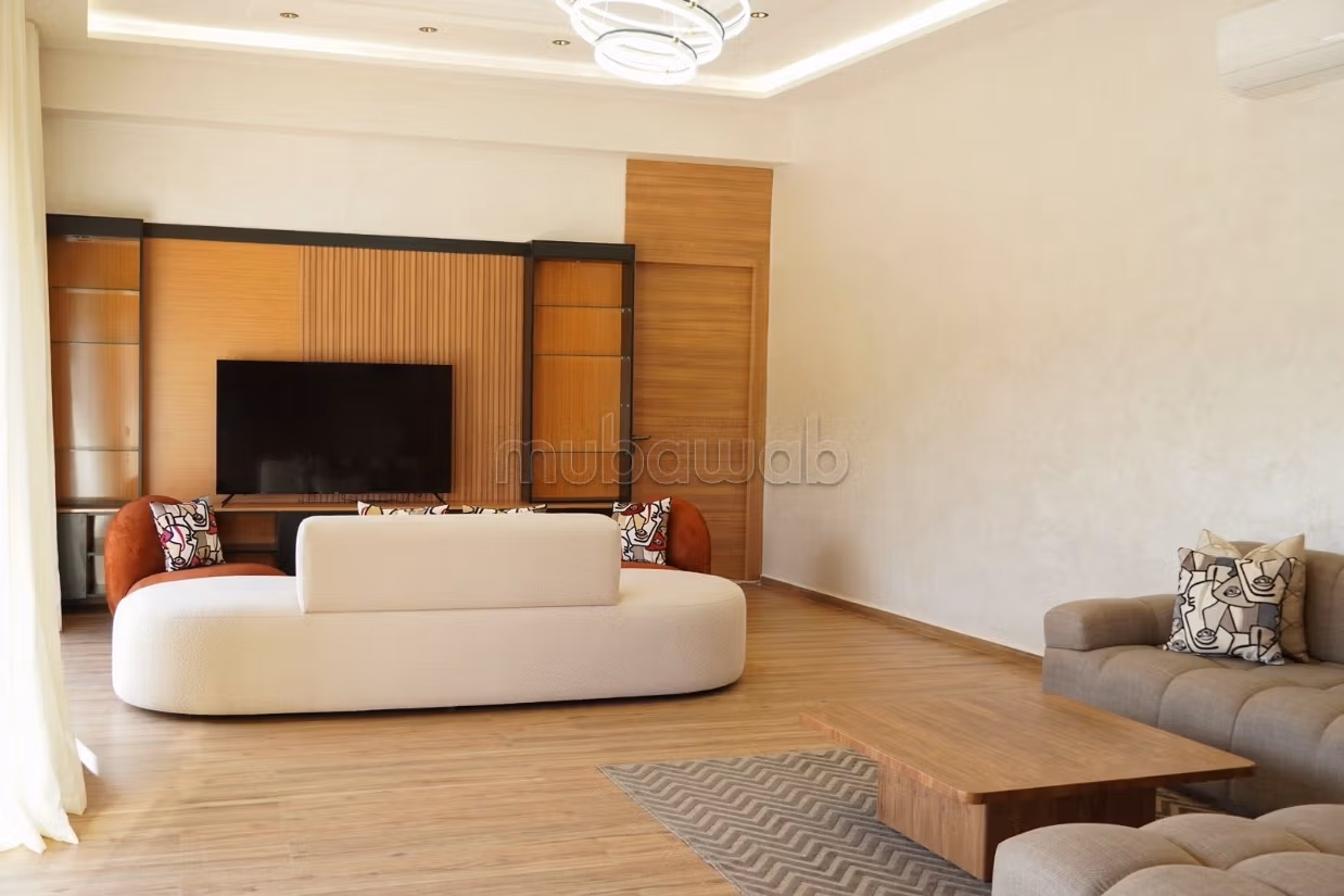 Sous Location villa de haut standing à Route Amizmiz. Surface totale 2600 m². Bien meublé