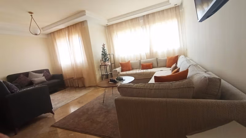 Appartement en location à Route Casablanca. 
2 chambres agréables. 
Bien meublé