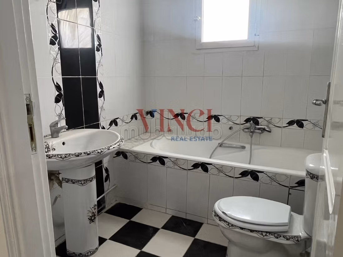In vendita un appartamento al secondo piano a La Goulette