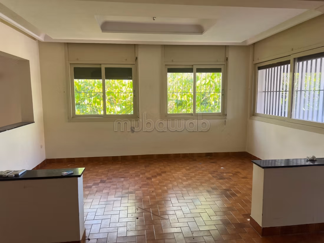 Vend Villa de 350m2 de Terrain 
OUAD MERZEG