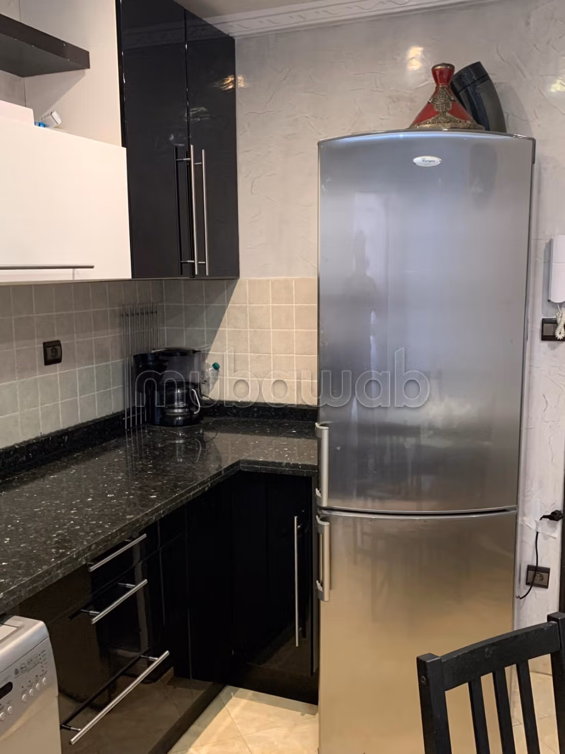 Appartement à louer à Gauthier.
Superficie 178 m².
Meublé — 6