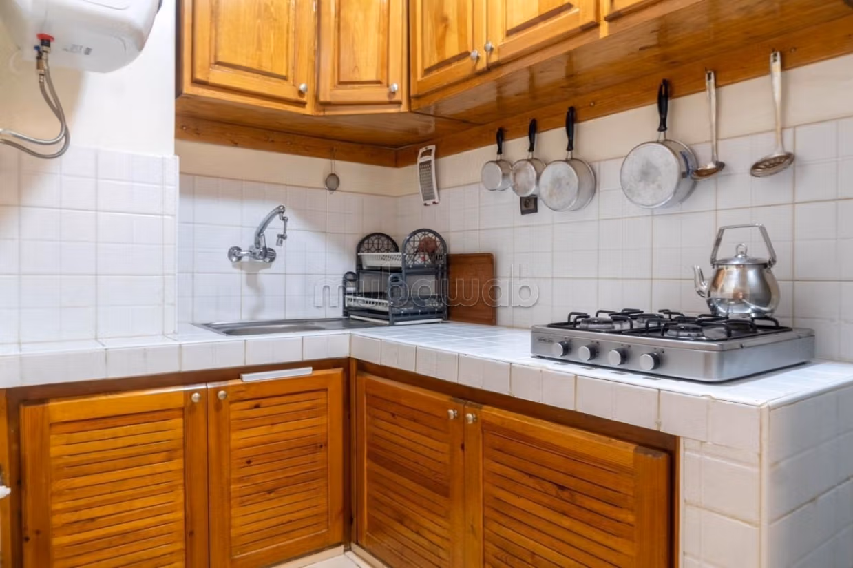 Location saisonnière à Charaf. 2 belles chambres. Double vitrage et porte blindée