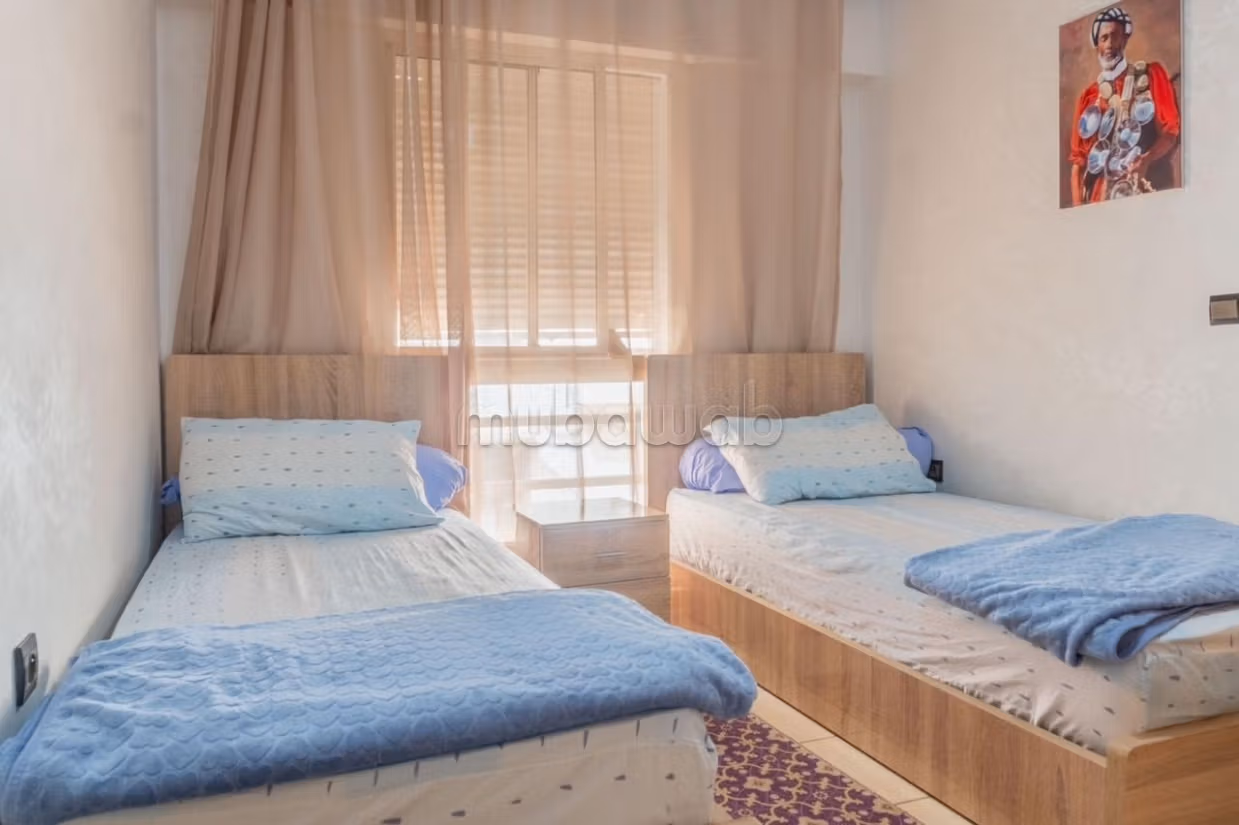 Location saisonnière à Charaf. 2 belles chambres. Double vitrage et porte blindée