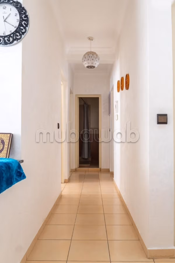 Location saisonnière à Charaf. 2 belles chambres. Double vitrage et porte blindée