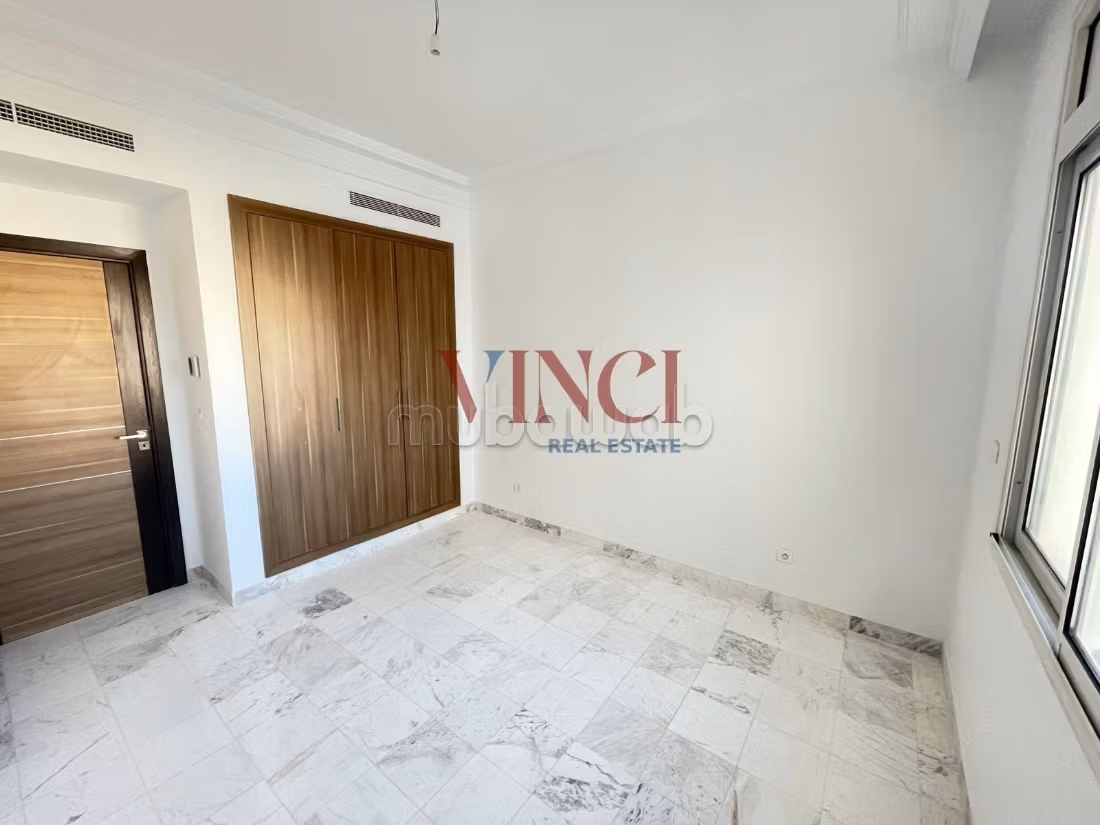 In vendita un Appartamento in S3 ad Ain Zaghouan Nord