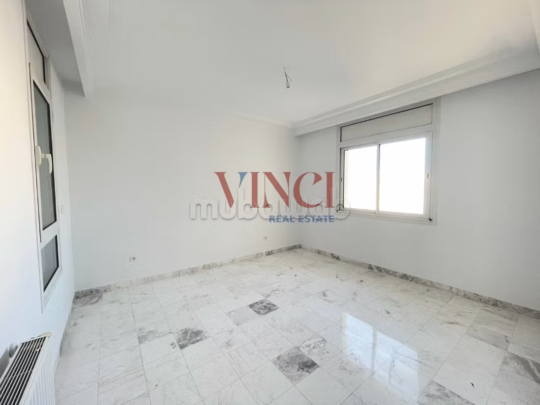 In vendita un Appartamento in S3 ad Ain Zaghouan Nord