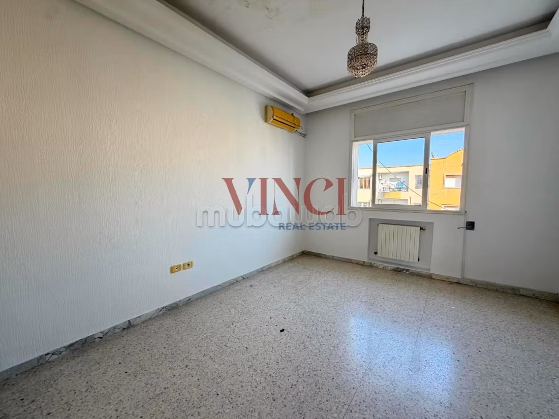 A vendre un appartement en S3 Jardin de L'aouina