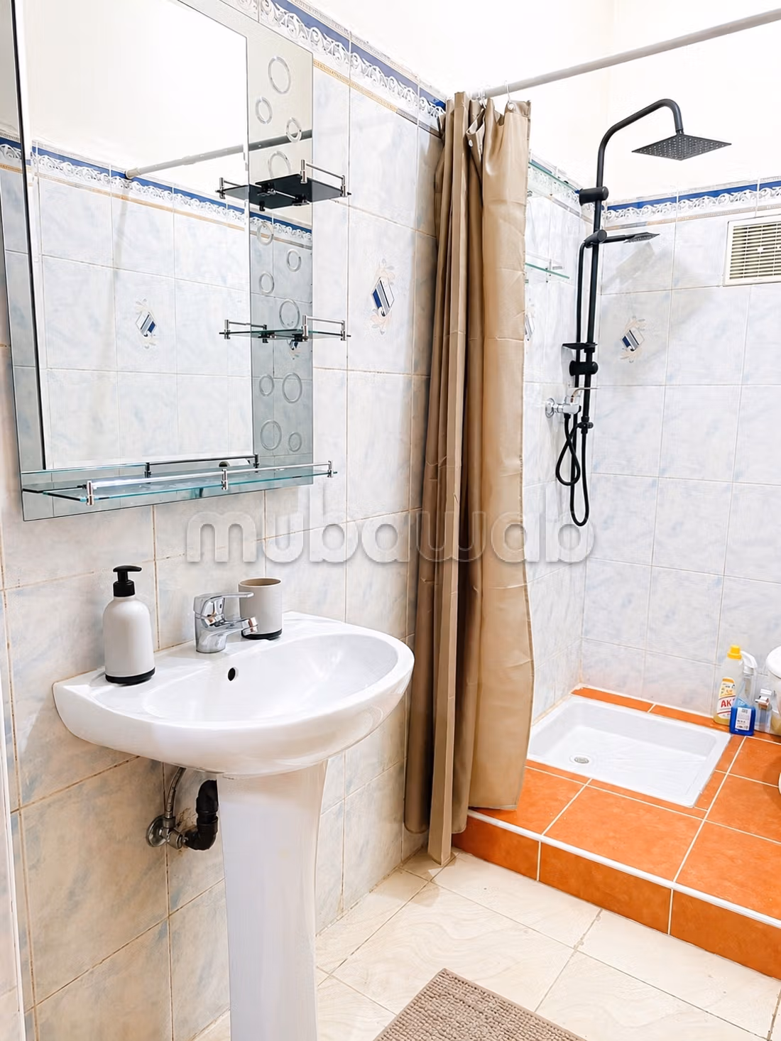 Studio meublé, résidence sécurisée 24h/24, piscine