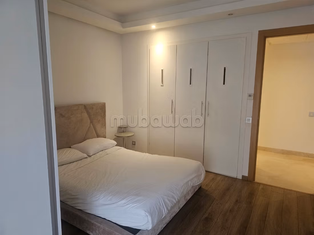 Sublime appartement meublé à Racine. 3 chambres plus chambre de personnel — 5