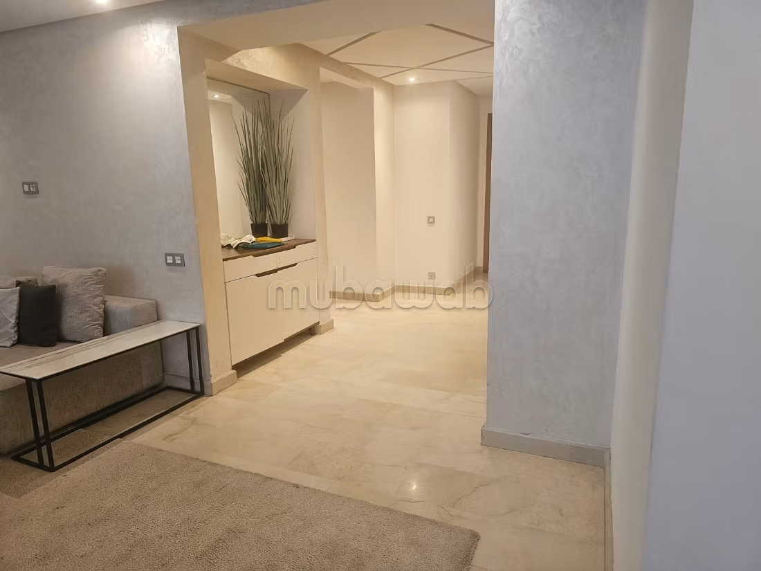 Sublime appartement meublé à Racine. 3 chambres plus chambre de personnel — 6