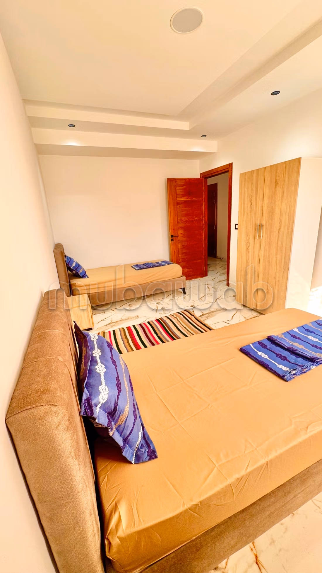 Location saisonnière. 2 chambres agréables. Porte blindée et vue sur mer
