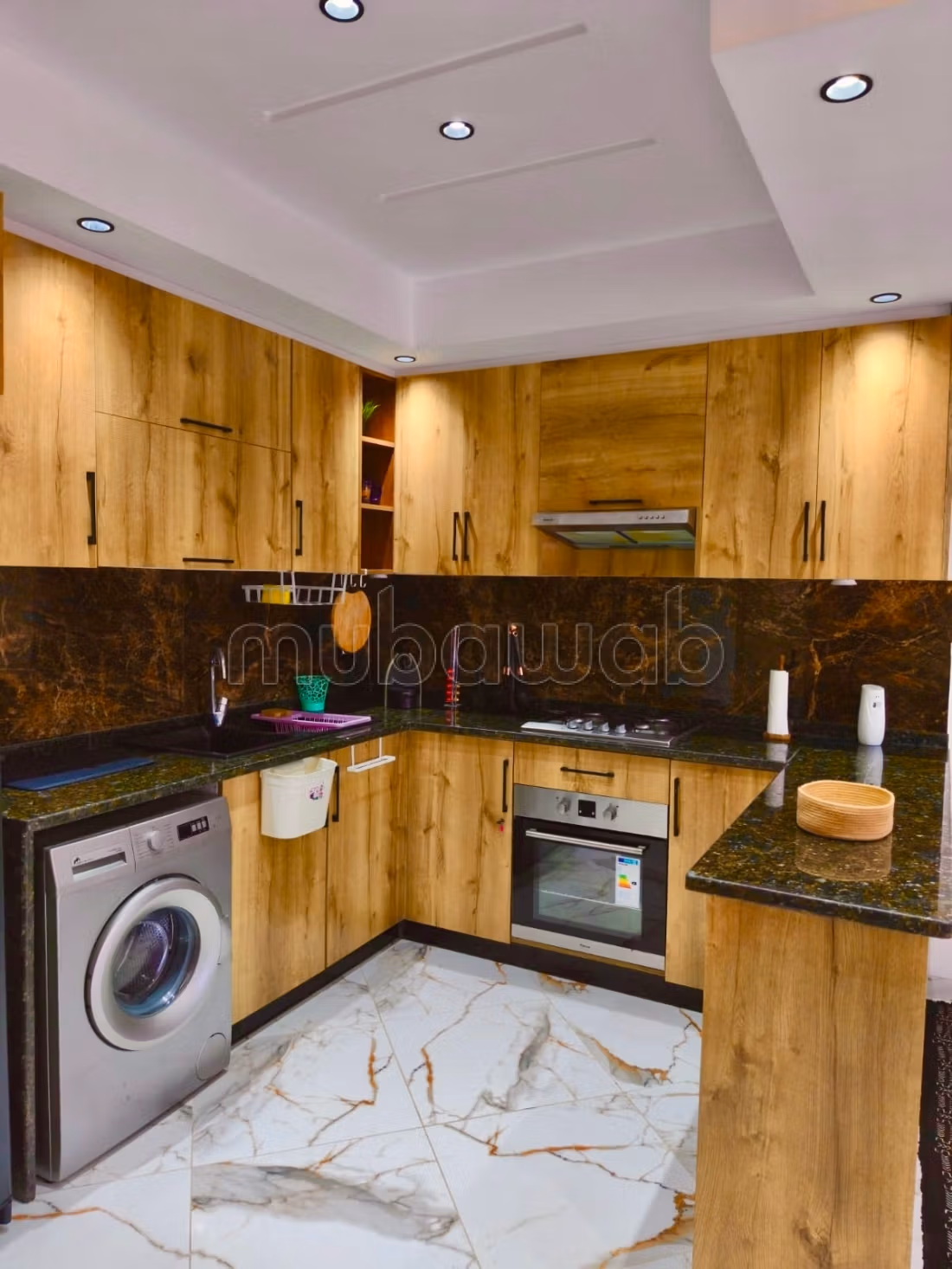 Location saisonnière. 2 chambres agréables. Porte blindée et vue sur mer