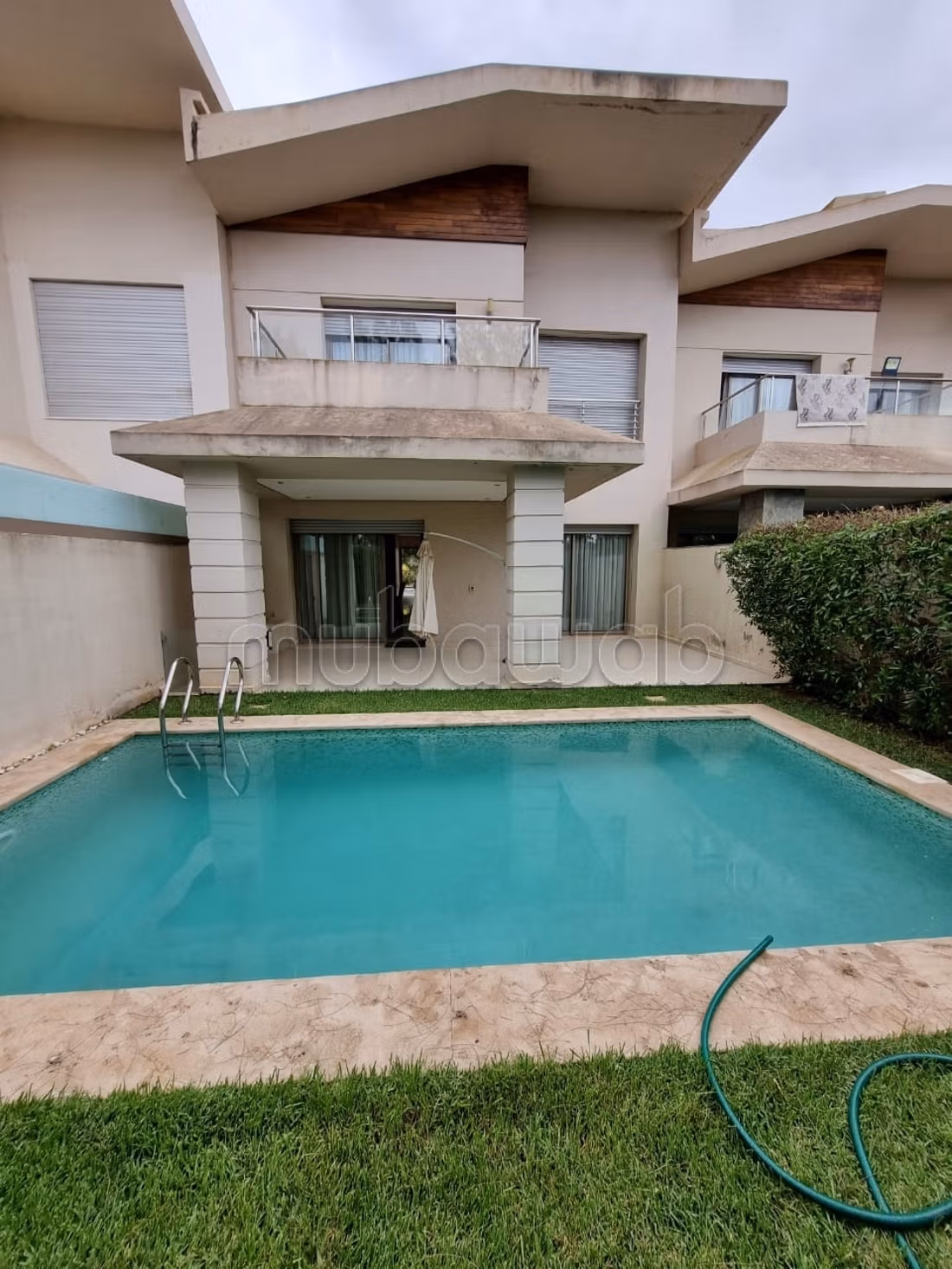 Villa a louer semi meublee prestigia — 2
