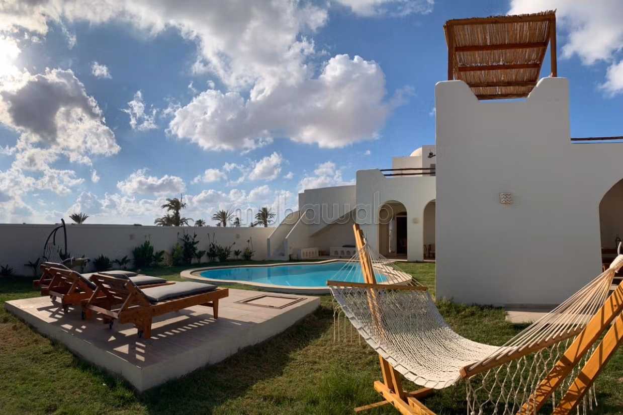 Magnificent villa for rent for your holidays in Aghir. Area 500 m². Satellite system and secure residence