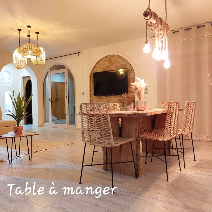 Magnificent villa for rent for your holidays in Aghir. Area 500 m². Satellite system and secure residence