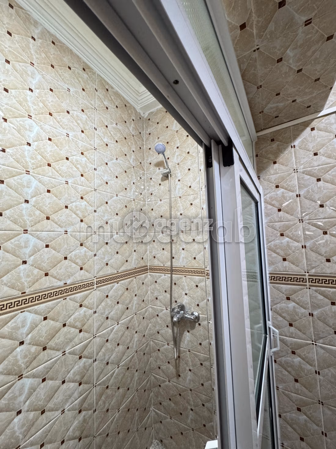 Appartamento in vendita 93 m², 3 camere Laaouina Tangeri