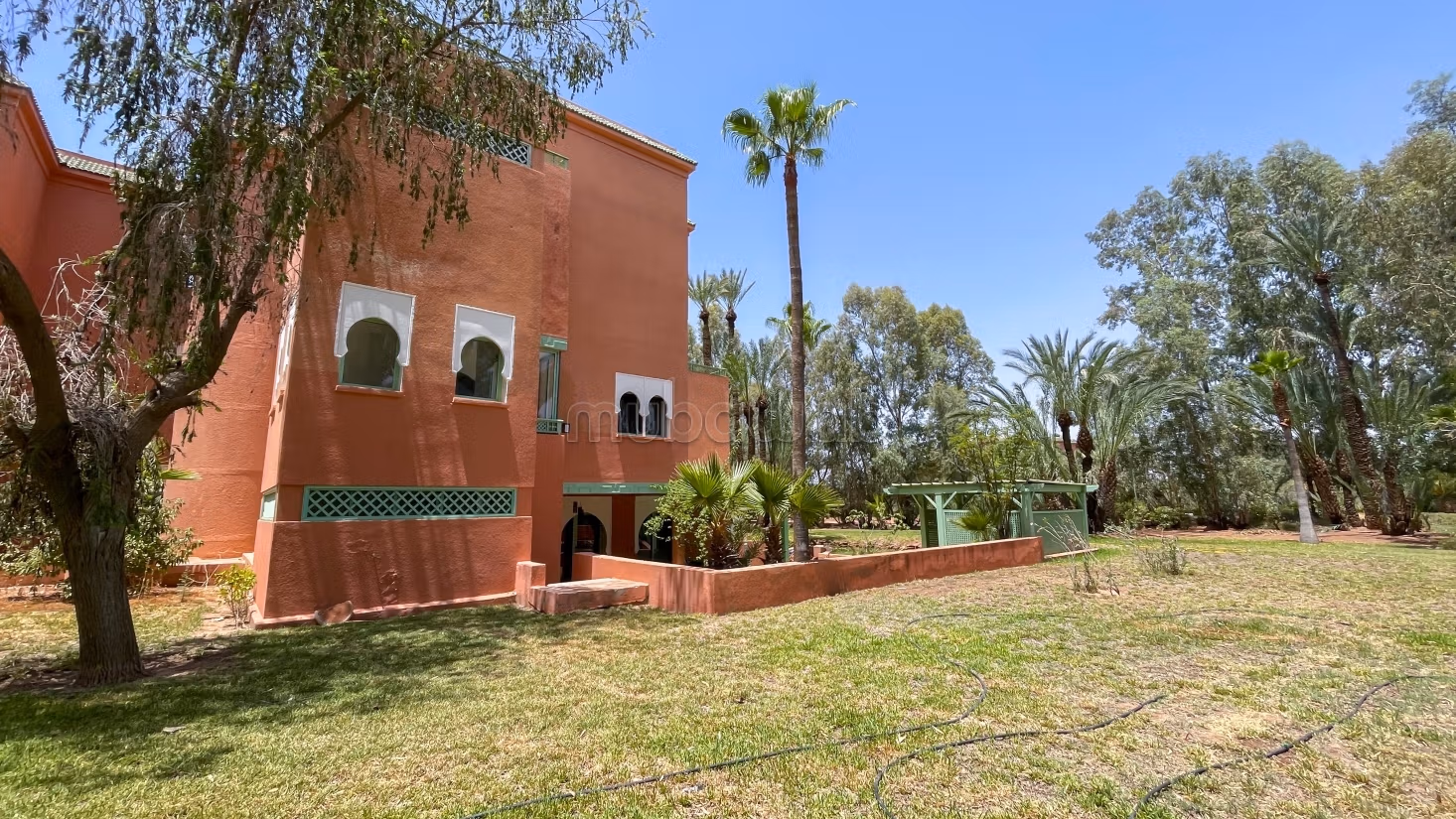 En venta, Súper duplex de 383 m² en la Palmeraie