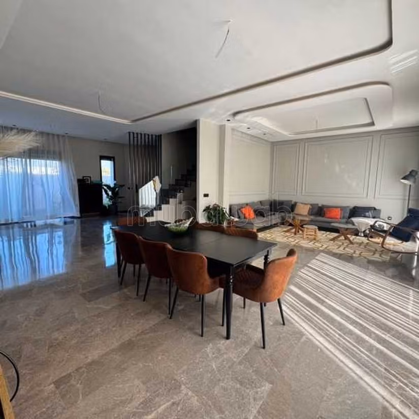 Villa in Affitto di 216.0 m² a Casablanca, Ain Diab Estensione 2