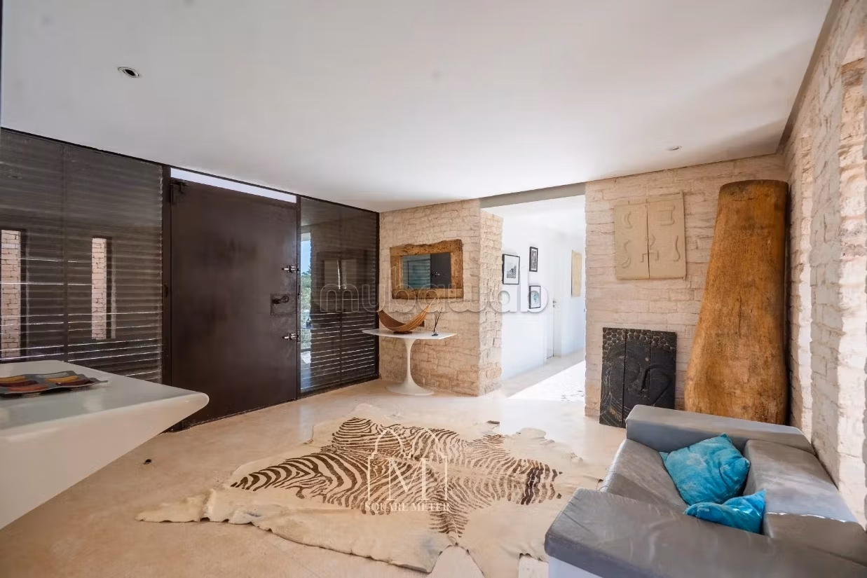 Superba casa con 4 camere da letto e piscina e AVNA