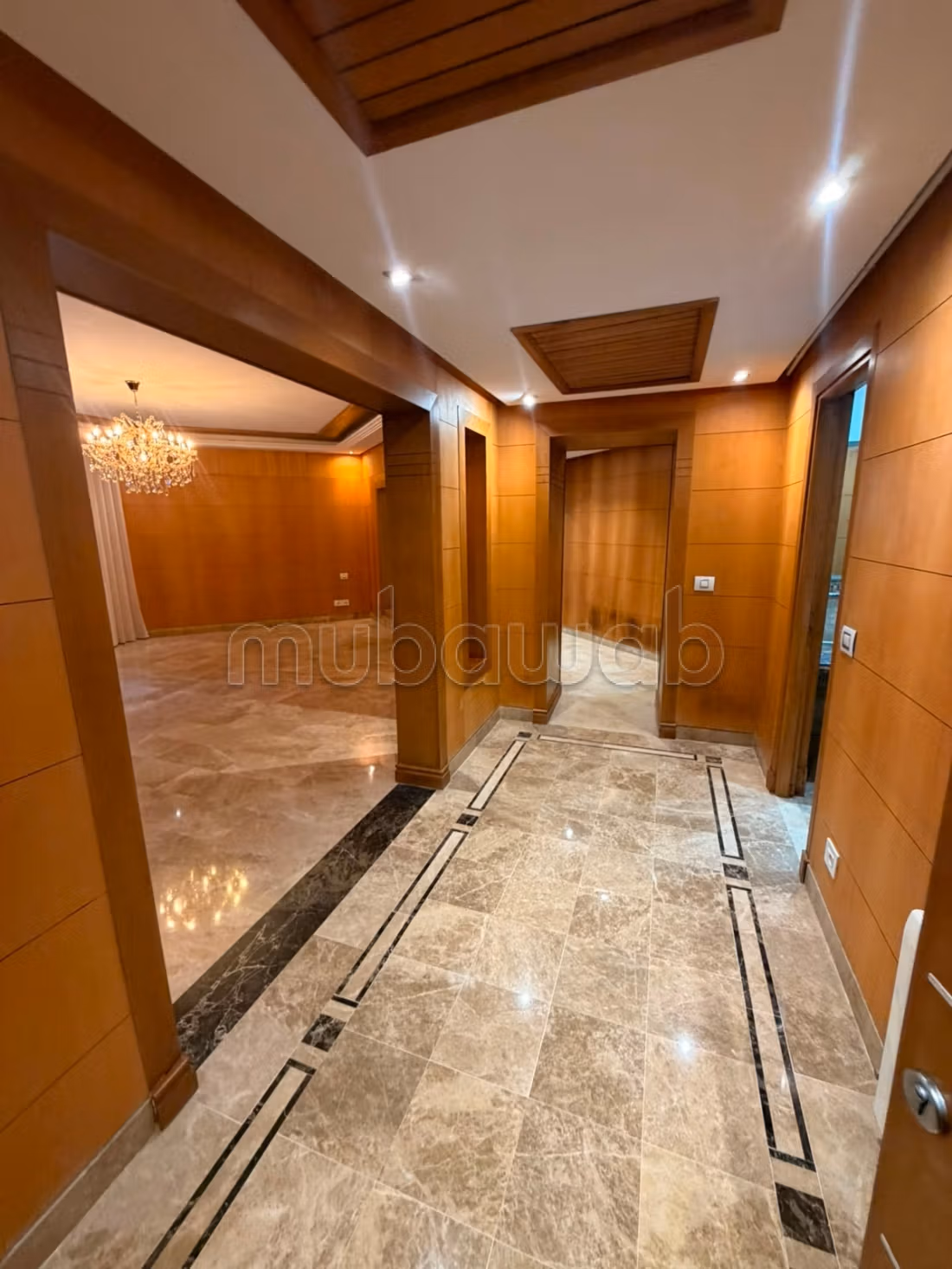 Magnificent apartment with private garden