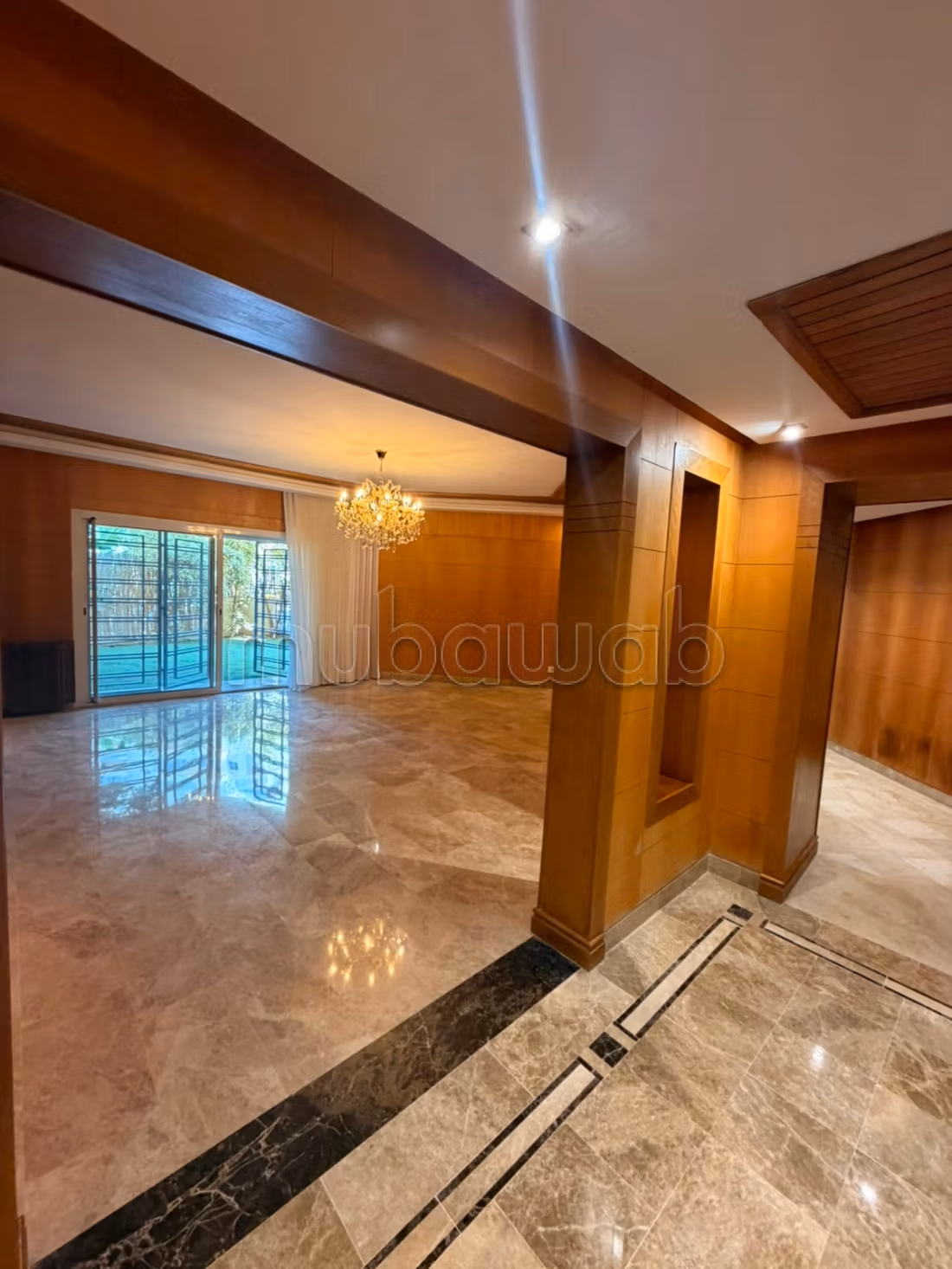 Magnificent apartment with private garden