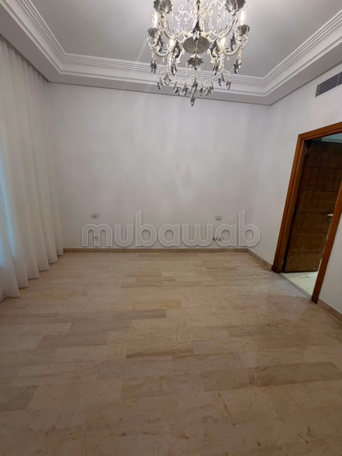 Magnificent apartment with private garden