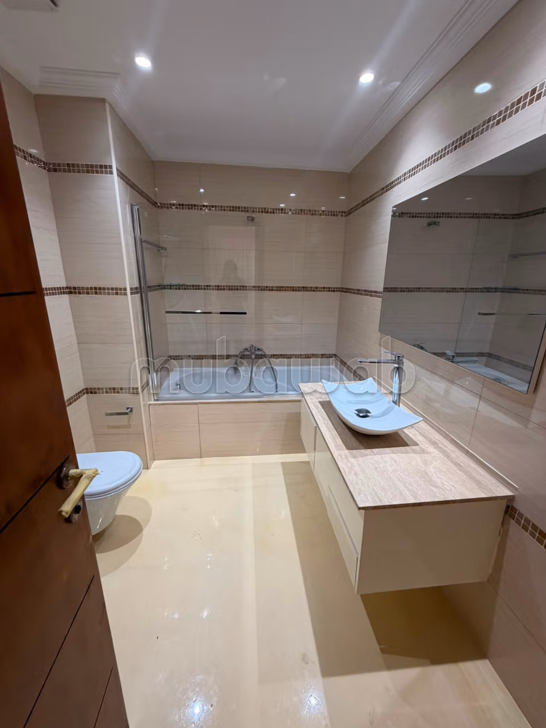 Magnificent apartment with private garden