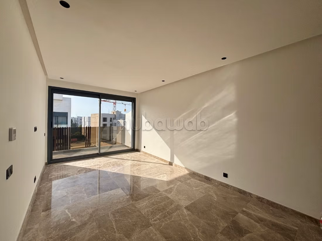 Superbo appartamento nuovo con terrazza Principesse