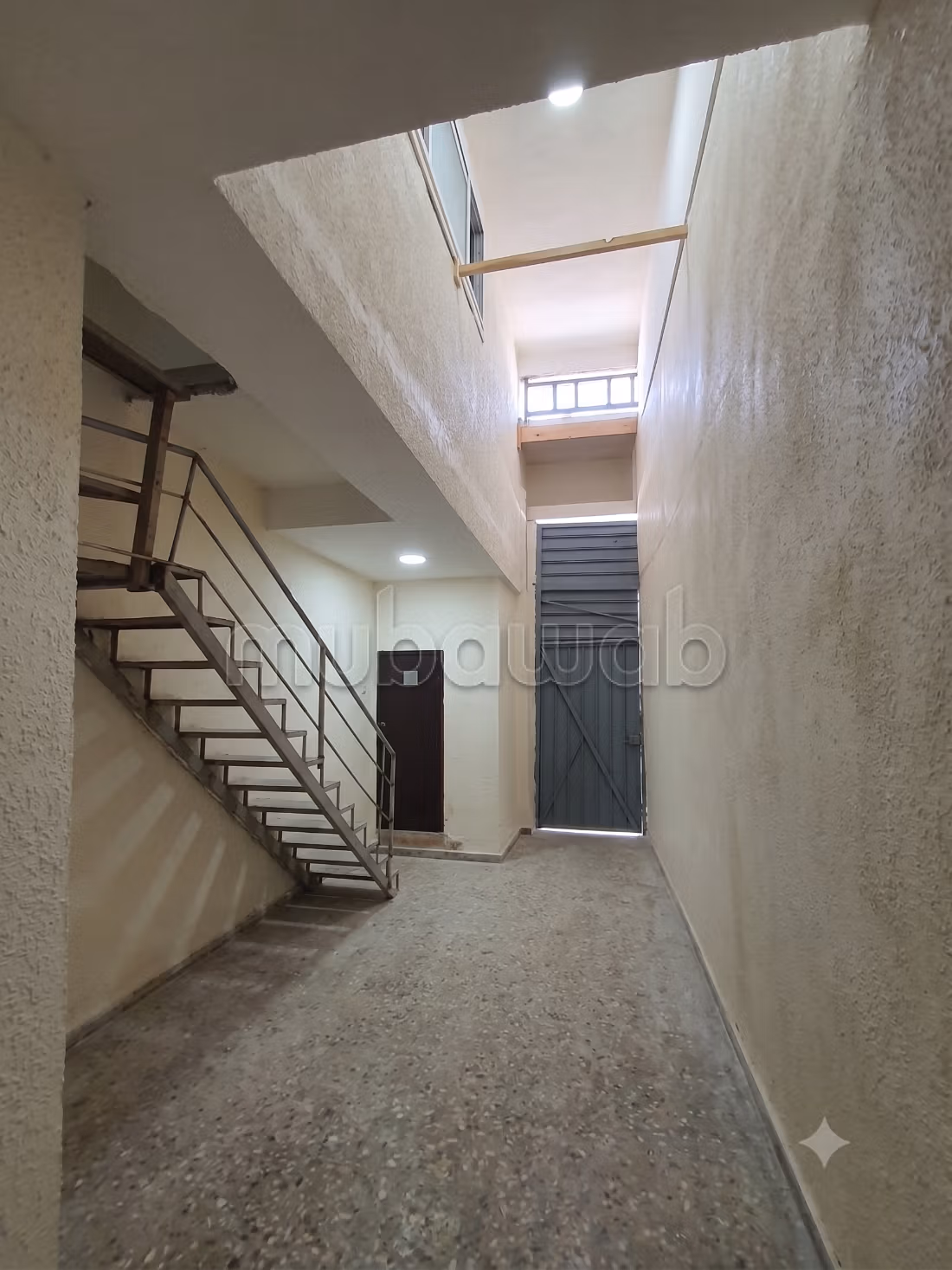 Local commercial titré et rénové Oulfa 19m² Mezz — 2