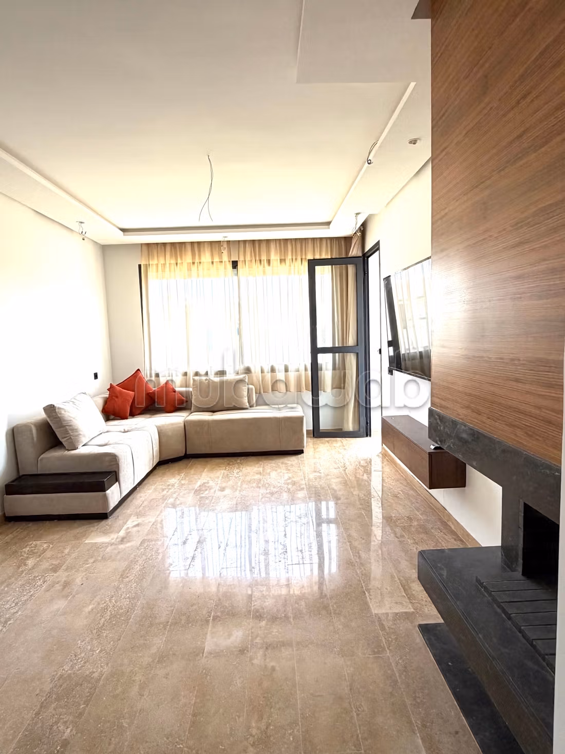 Coquet appartement meublé RDJ