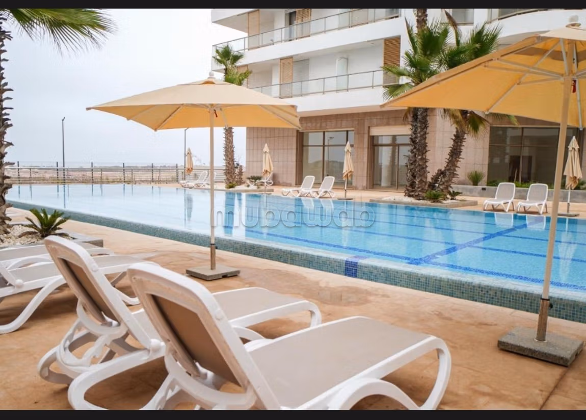 Appartement neuf et moderne avec piscine – Ain Diab Extension — 3